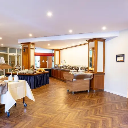 Hotel Doellnsee-schorfheide 4*