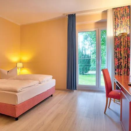 Hotel Doellnsee-schorfheide 4*