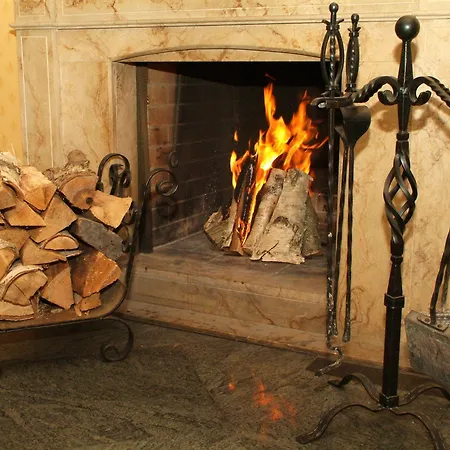 Doellnsee-schorfheide 호텔 템플린