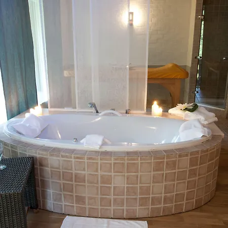 Doellnsee-schorfheide 호텔 4*