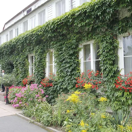 Hotel Doellnsee-schorfheide 4*